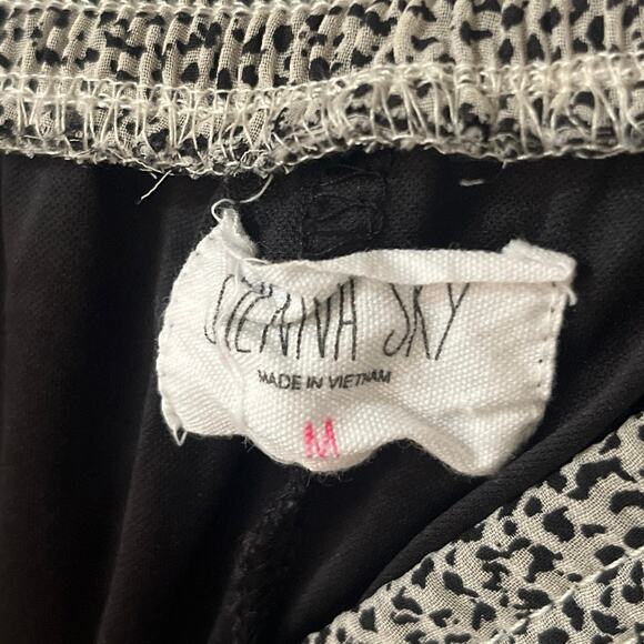 Sienna Sky Y2K Black & White Layered Ruffled Mini Skirt Size M - Picture 2 of 4